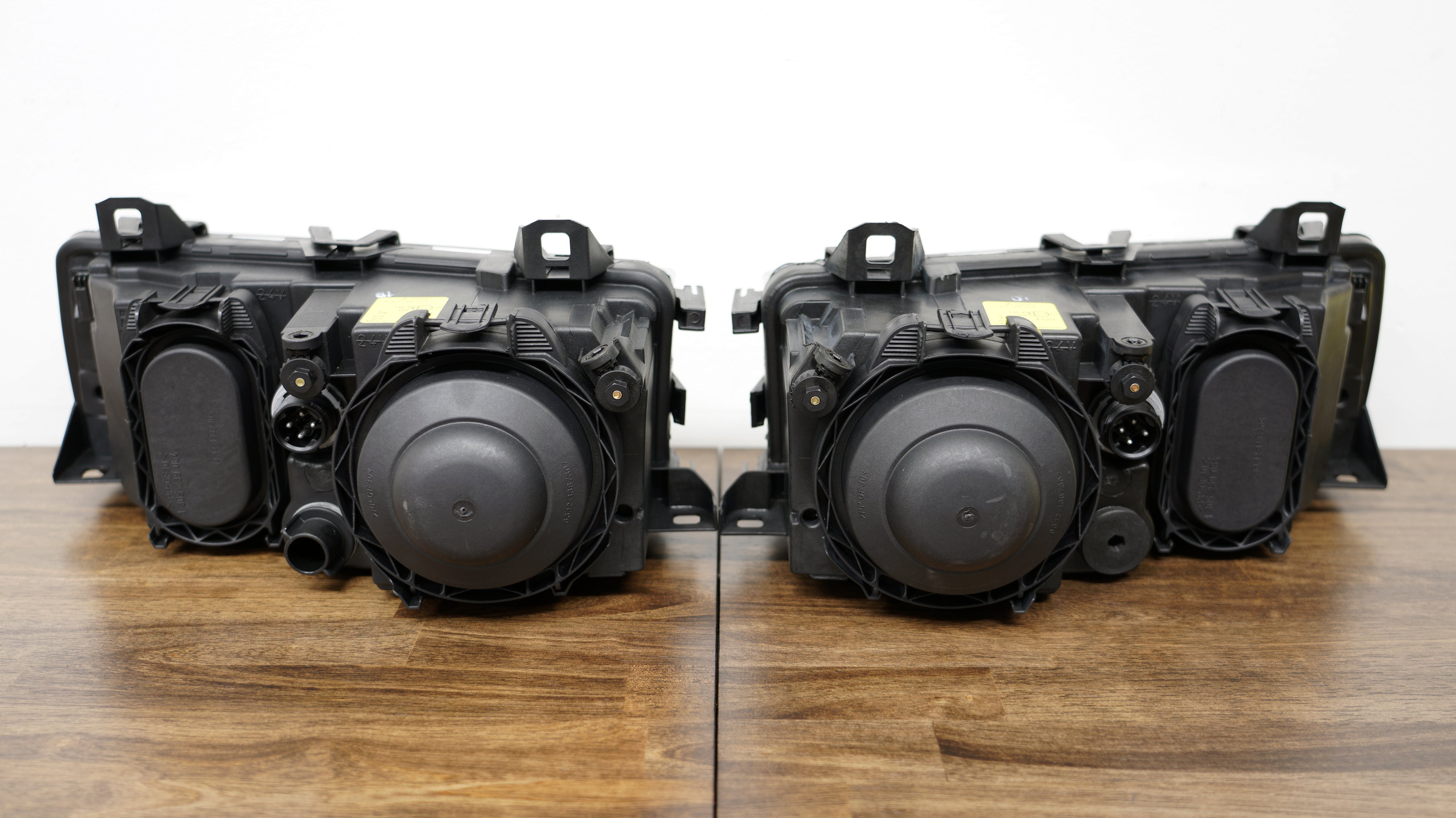 OEM E36 Bosch / AL / Magnetti Marelli Euro H7 Parabolic Headlight Set - NEW