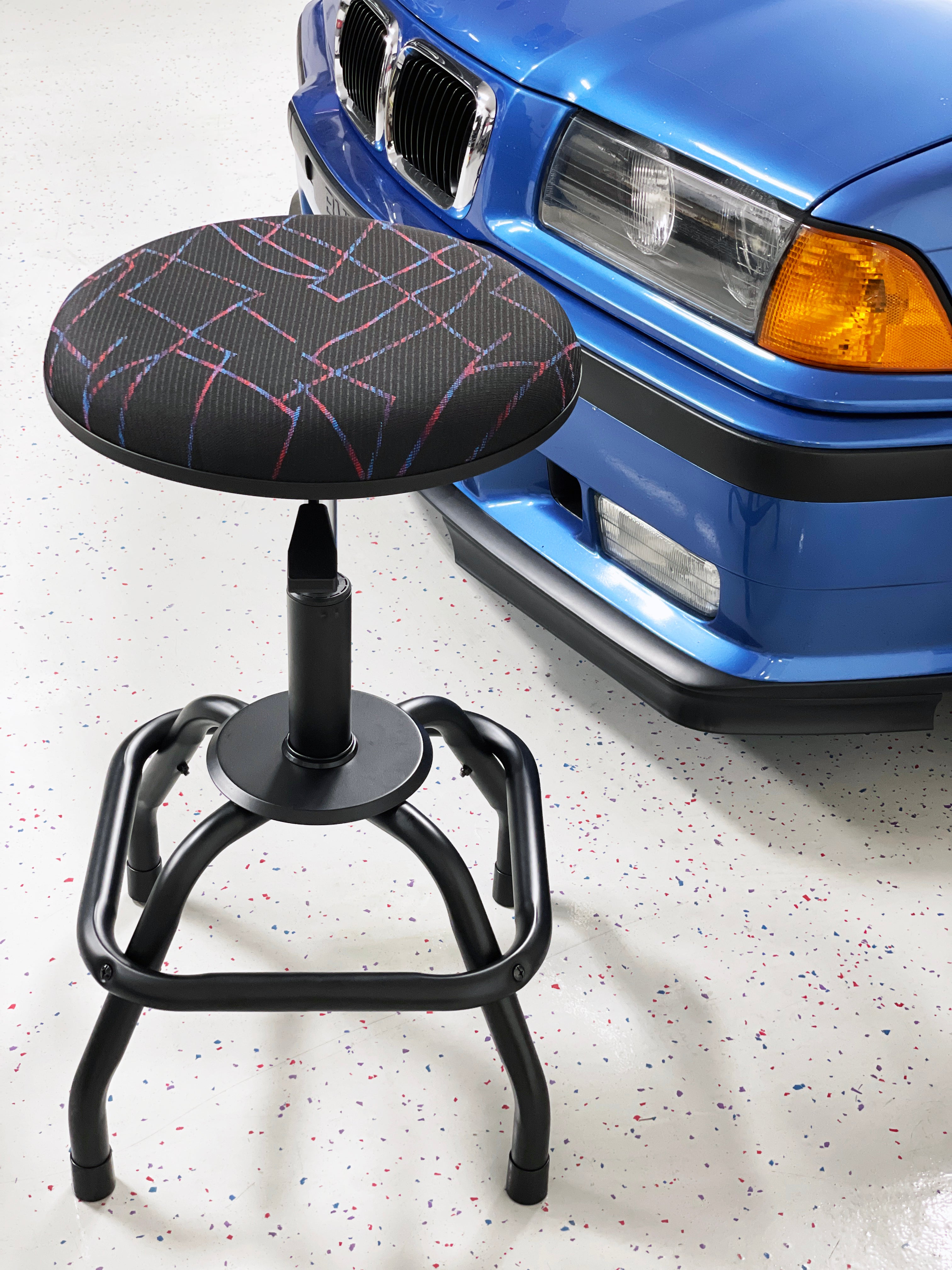 Bmw garage top stool